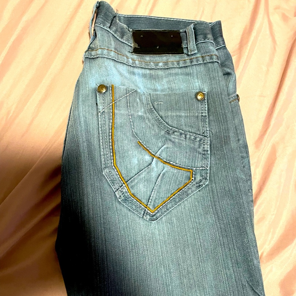 mend jeans with a pretty cool back pocket designs